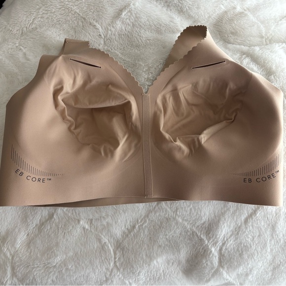 Evelyn & Bobbie The Evelyn Bra Size XL Wireless EB Core Scalloped V-Neckline - Picture 6 of 10